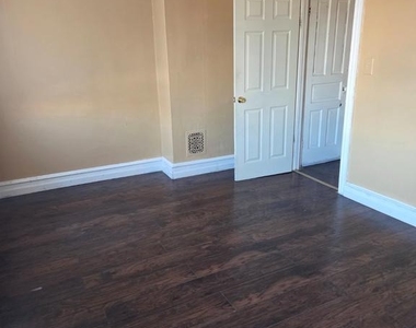 6706 Torresdale Avenue - Photo Thumbnail 7