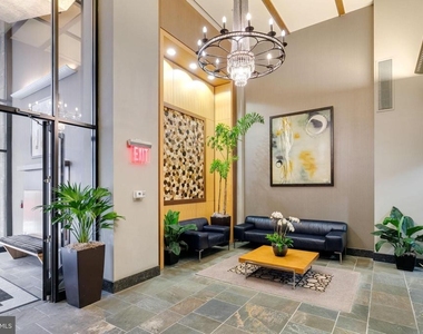 1425 Locust Street - Photo Thumbnail 23