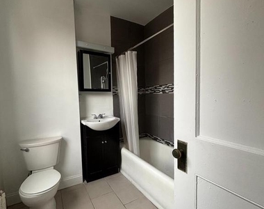 1324 Locust Street - Photo Thumbnail 5