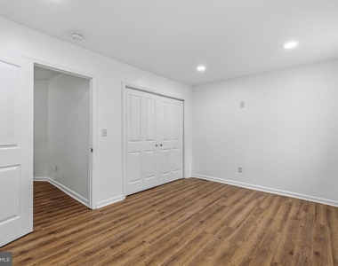 2719 N 47th Street - Photo Thumbnail 27