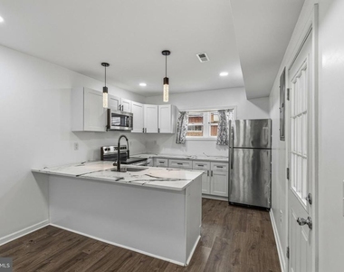 2719 N 47th Street - Photo Thumbnail 13