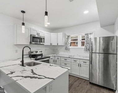 2719 N 47th Street - Photo Thumbnail 17
