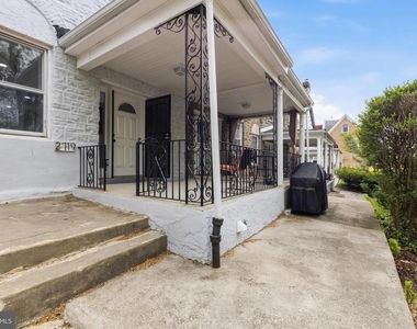2719 N 47th Street - Photo Thumbnail 3