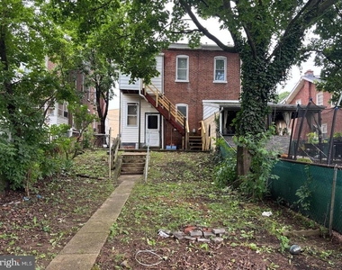 130 E Fourth Street - Photo Thumbnail 15