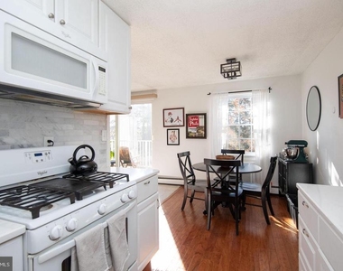 250 Ridge Pike - Photo Thumbnail 8