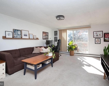 250 Ridge Pike - Photo Thumbnail 10