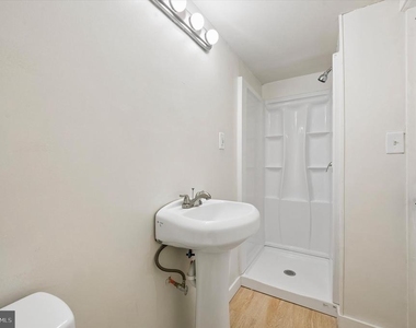 68 Blanchard Road - Photo Thumbnail 9