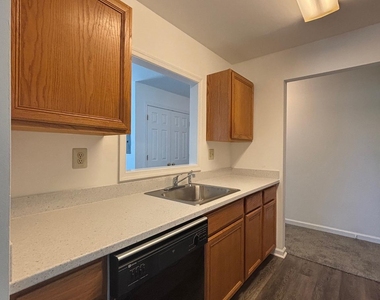 279 W Uwchlan Avenue - Photo Thumbnail 6