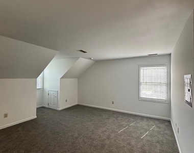279 W Uwchlan Avenue - Photo Thumbnail 7