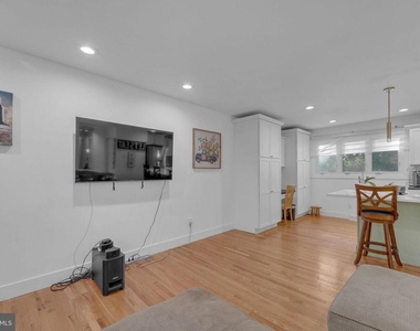 91 Second Street - Photo Thumbnail 6