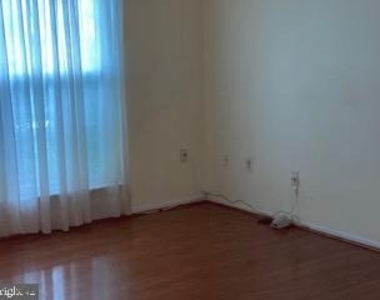 161 Andover Place - Photo Thumbnail 6