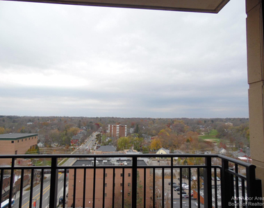 111 N Ashley Street - Photo Thumbnail 19