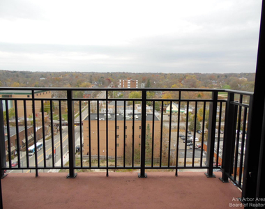 111 N Ashley Street - Photo Thumbnail 1