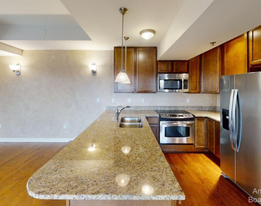 111 N Ashley Street - Photo Thumbnail 12