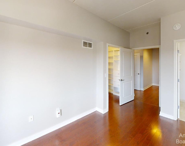 111 N Ashley Street - Photo Thumbnail 5