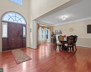 11810 Tregiovo Place - Photo Thumbnail 4