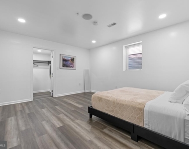 11810 Tregiovo Place - Photo Thumbnail 28