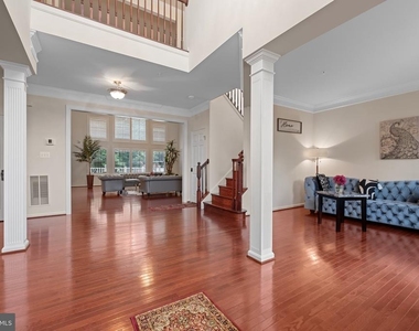 11810 Tregiovo Place - Photo Thumbnail 3