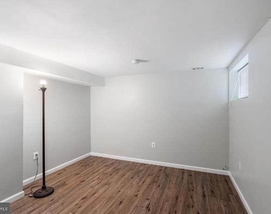 4108 Kenny Street - Photo Thumbnail 8