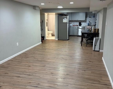 4108 Kenny Street - Photo Thumbnail 6