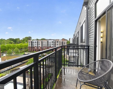 145 Riverhaven Drive - Photo Thumbnail 21