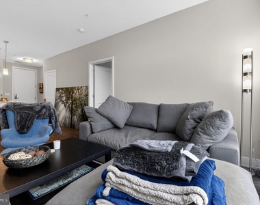 145 Riverhaven Drive - Photo Thumbnail 8