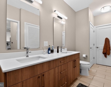 145 Riverhaven Drive - Photo Thumbnail 10