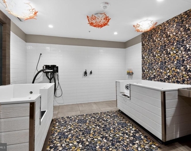 145 Riverhaven Drive - Photo Thumbnail 12