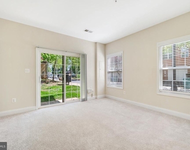 8341 Broderick Circle - Photo Thumbnail 27