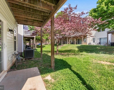 8341 Broderick Circle - Photo Thumbnail 30