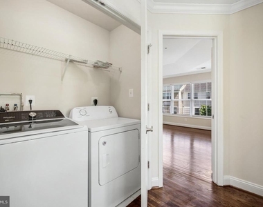 8341 Broderick Circle - Photo Thumbnail 28