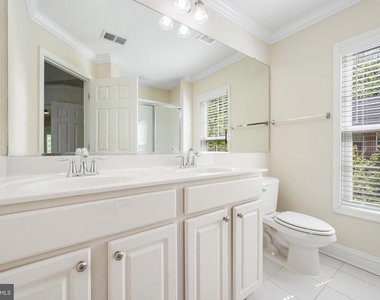 8341 Broderick Circle - Photo Thumbnail 21