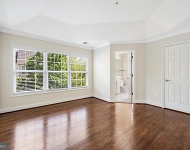 8341 Broderick Circle - Photo Thumbnail 18