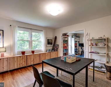 7525 Cayuga Avenue - Photo Thumbnail 10