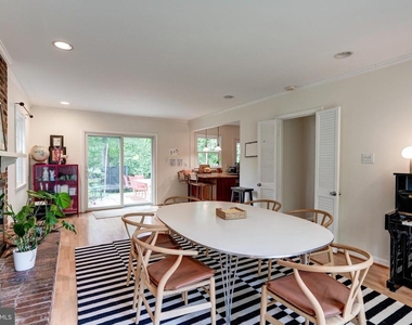7525 Cayuga Avenue - Photo Thumbnail 13