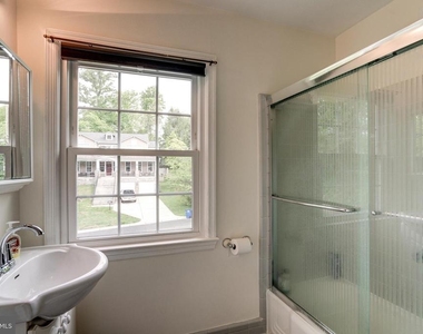 7525 Cayuga Avenue - Photo Thumbnail 34