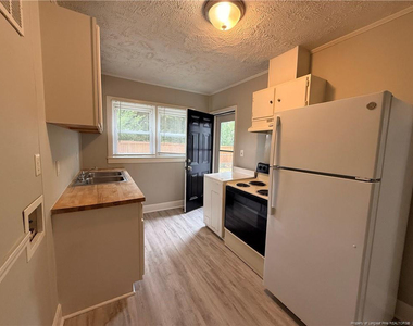 1106 Clark Street - Photo Thumbnail 6