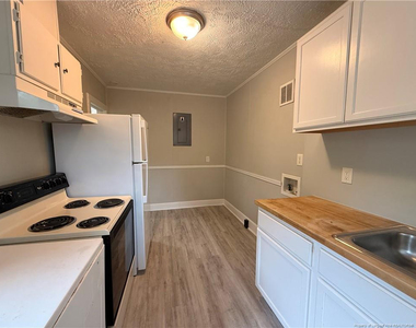 1106 Clark Street - Photo Thumbnail 7