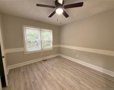 1106 Clark Street - Photo Thumbnail 3