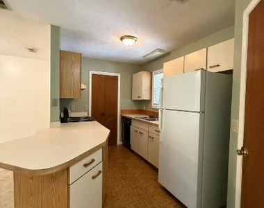 6792 Willowbrook Drive - Photo Thumbnail 4