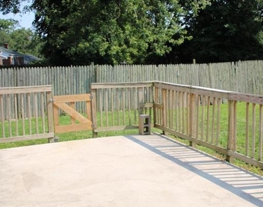 12010 Ashley Drive Se - Photo Thumbnail 21