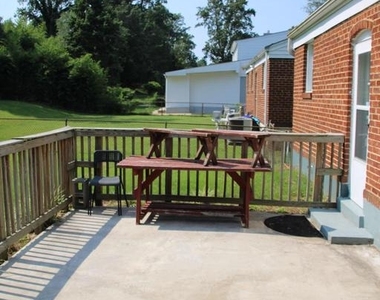 12010 Ashley Drive Se - Photo Thumbnail 20