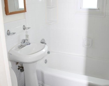 12010 Ashley Drive Se - Photo Thumbnail 6