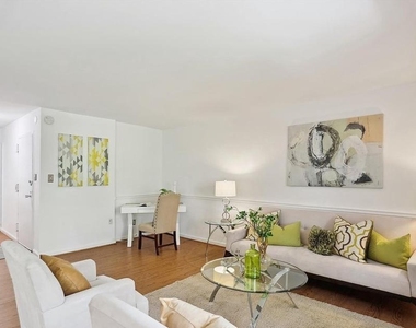 10 Monroe Street - Photo Thumbnail 4