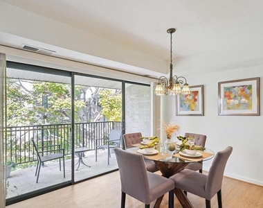 10 Monroe Street - Photo Thumbnail 6