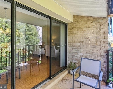 10 Monroe Street - Photo Thumbnail 20