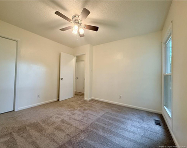 1009 Louisburg Place - Photo Thumbnail 16