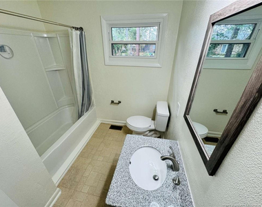 1009 Louisburg Place - Photo Thumbnail 25