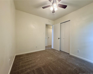 1009 Louisburg Place - Photo Thumbnail 15