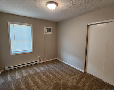 408 Sheila Street - Photo Thumbnail 12